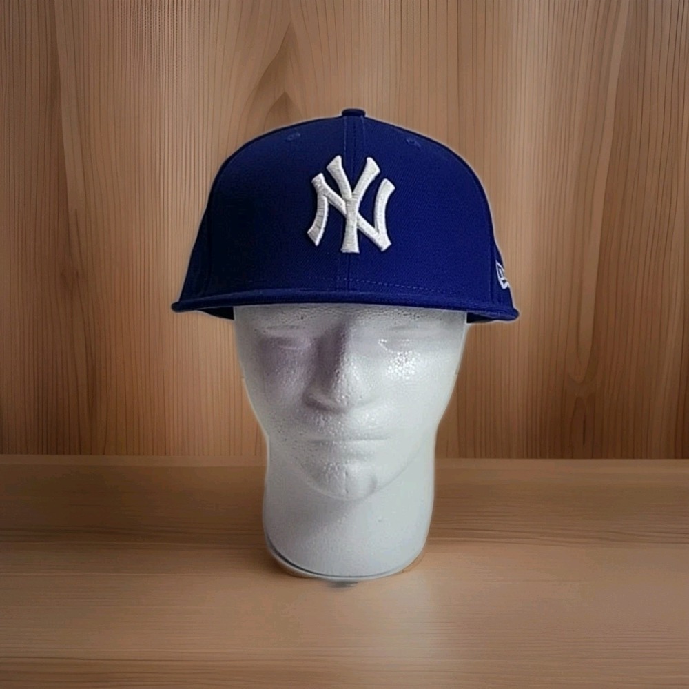 New York Yankees Hat New Era Size 7 1/2 Fitted 59Fifty Royal Blue MLB Baseball